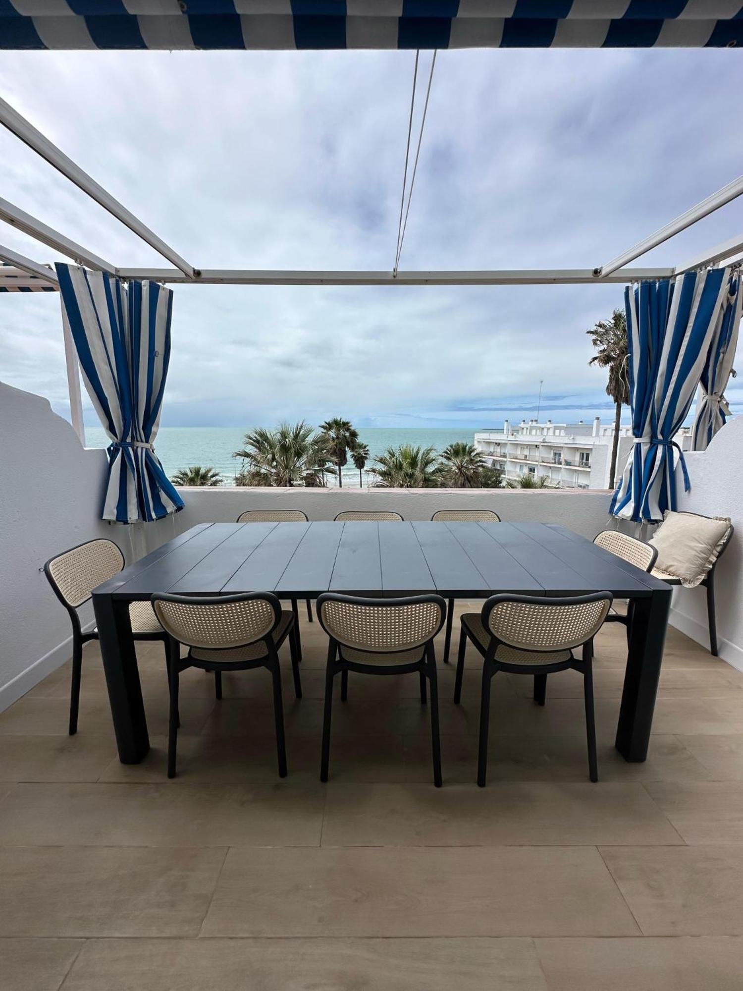 Gatu Villa Mar "Preferente Para Mayores De 25 Anos Y Familias " エル・プエルト・デ・サンタ・マリア エクステリア 写真